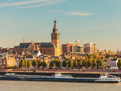 Lindenberghaven Passantensteiger, marina in Nijmegen, Netherlands