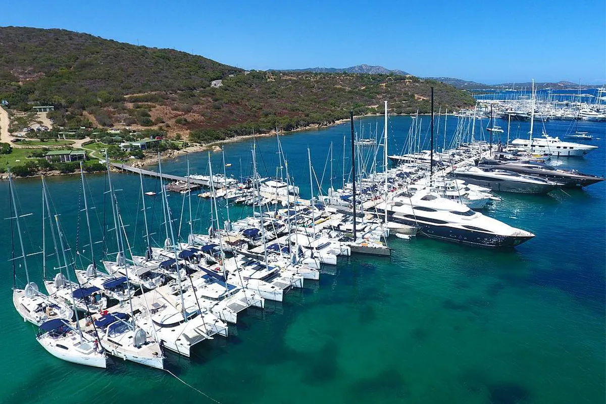 Olbia, Marina di Cugnana in Olbia, Italy — photo 4