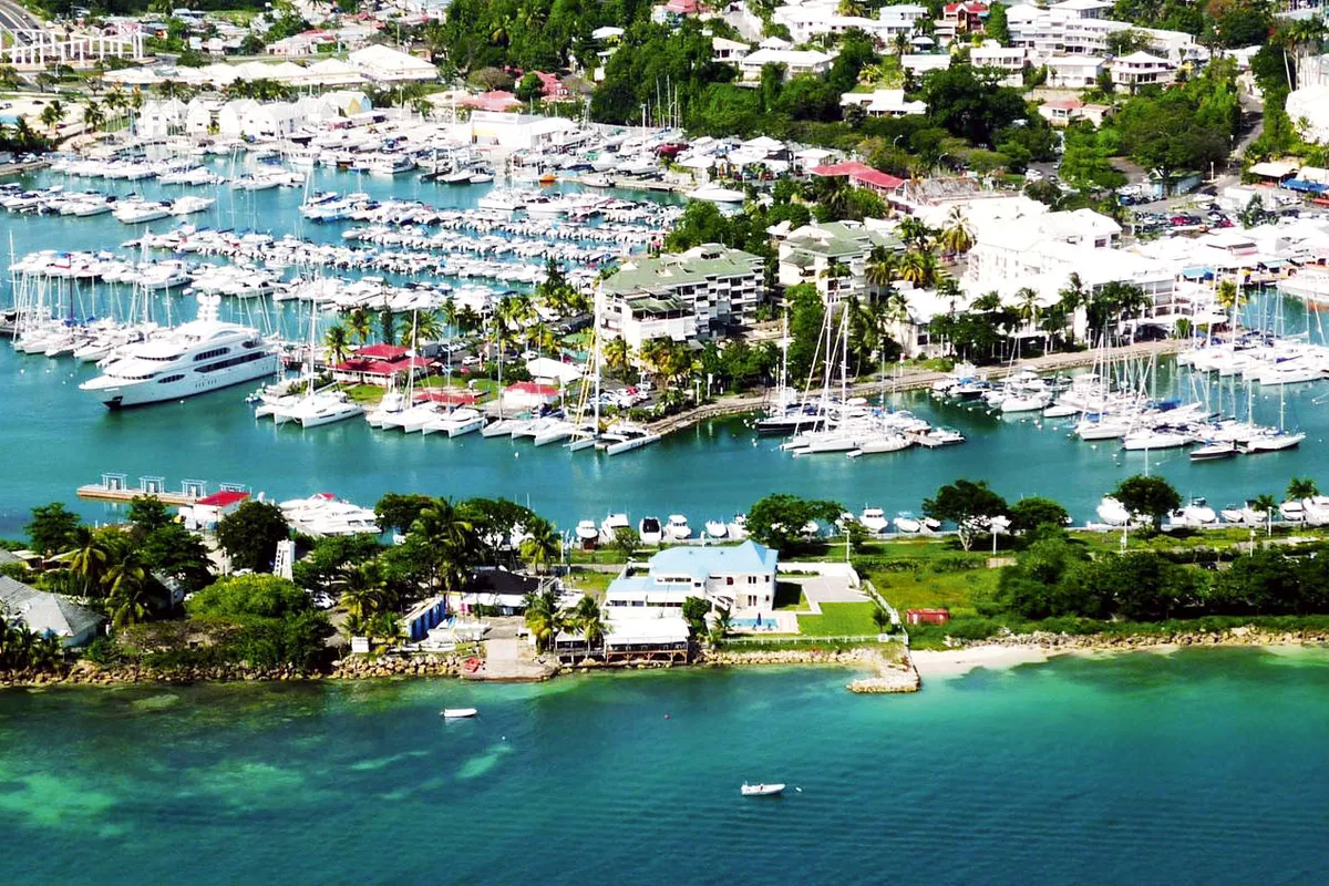 Guadeloupe, La Marina Bas du Fort in Pointe-à-Pitre, France — photo 3