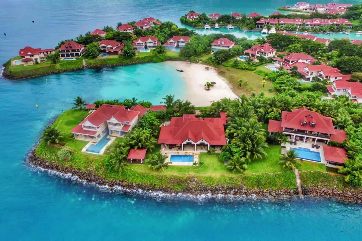 Eden Island Marina in Roche Caiman, Seychelles — photo 3