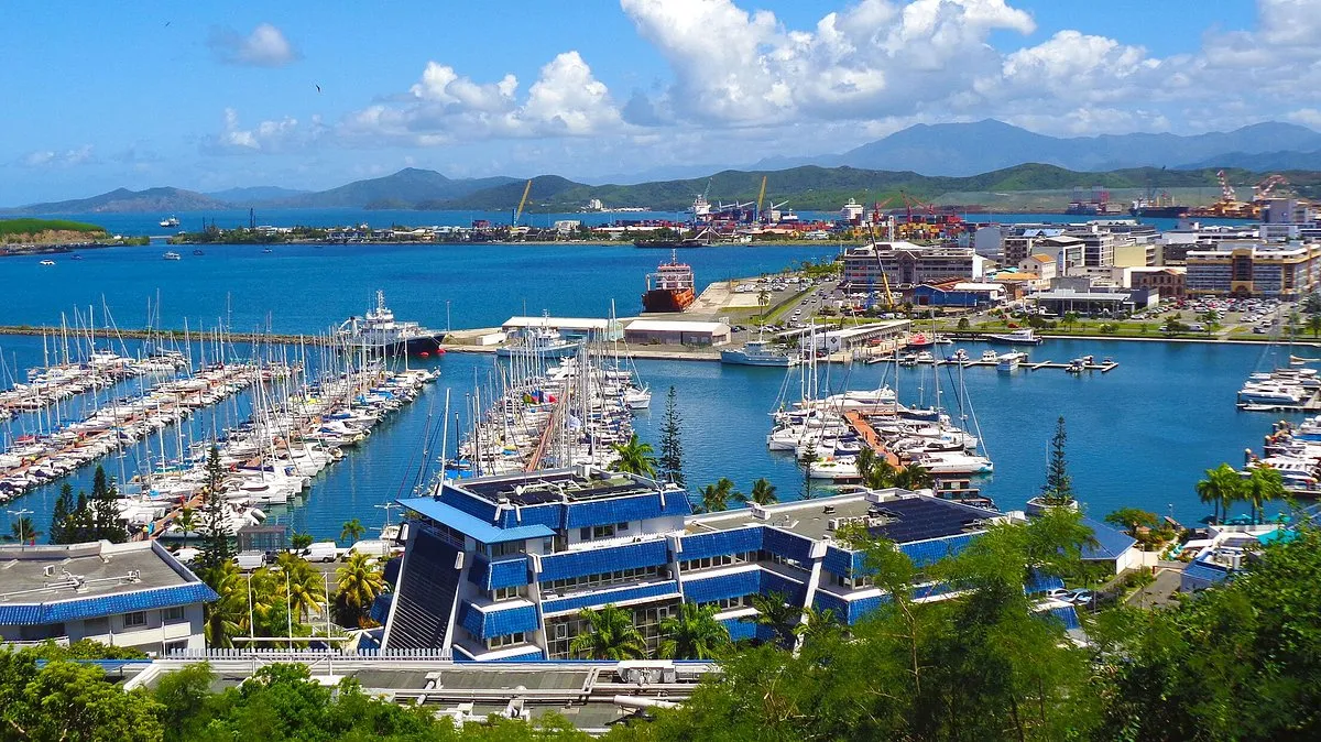 New Caledonia, Noumea, Port Moselle, marina in Noumea, France — photo 2