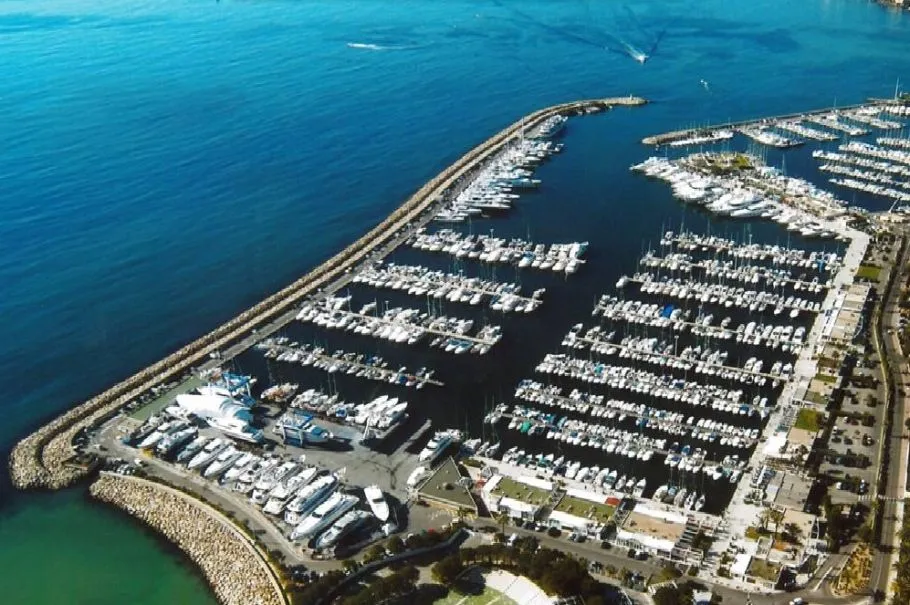 Golfe Juan, marina in Vallauris, France — photo 2