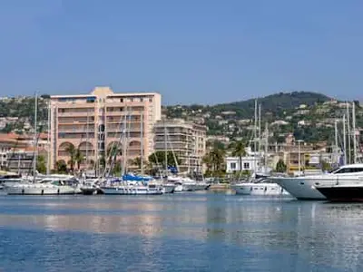 Golfe Juan, marina in Vallauris, France — photo 3