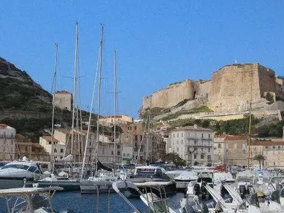 Port de Bonifacio, marina in Bonifacio / Bunifaziu, France — photo 3
