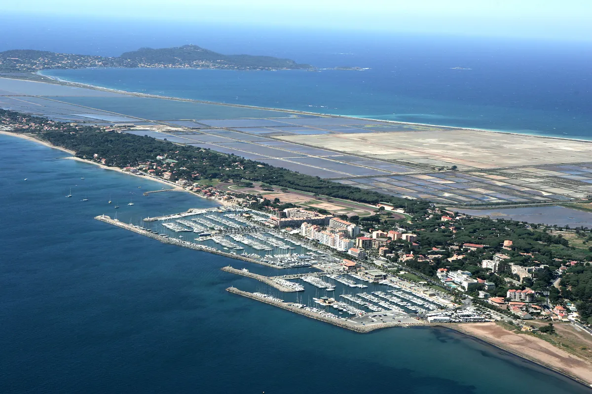 Port Saint-Pierre, marina in Hyères, France — photo 13