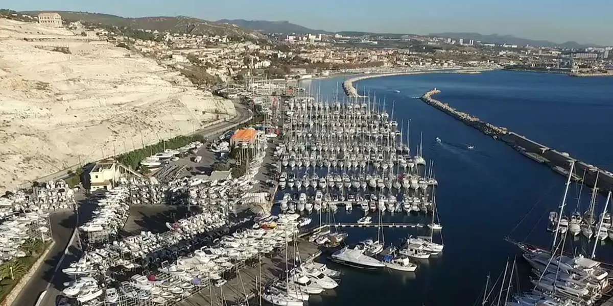 Marseille, Corbières Port Services, marina in Marseille, France — photo 2