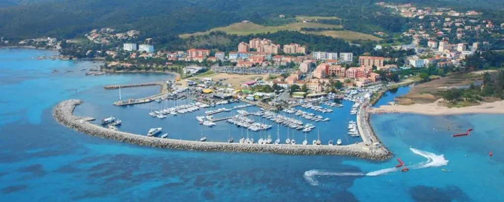 Corsica, Solenzara Marina in Sari-Solenzara, France — photo 7