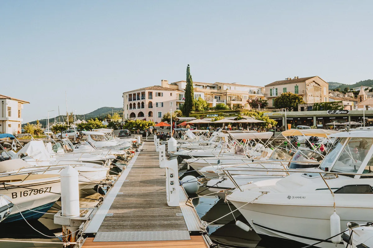 Corsica, Solenzara Marina in Sari-Solenzara, France — photo 5