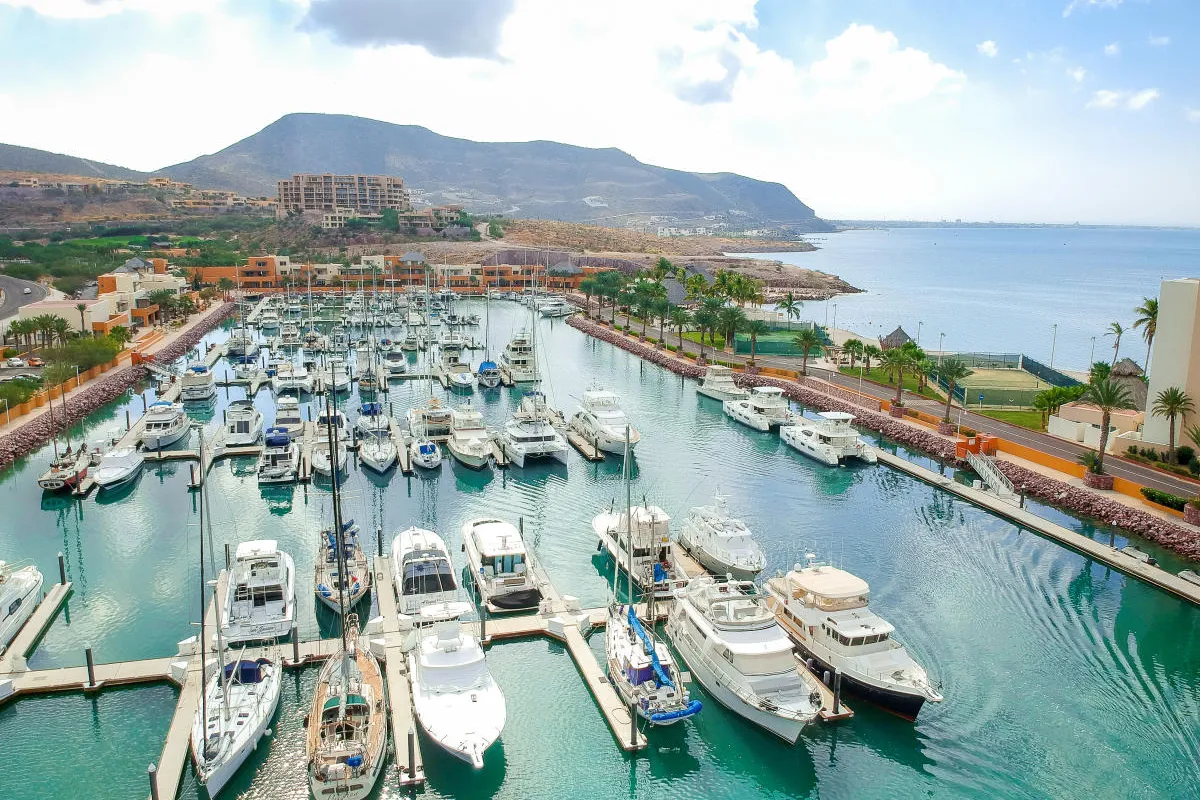 Marina CostaBaja in La Paz, Mexico — photo 2