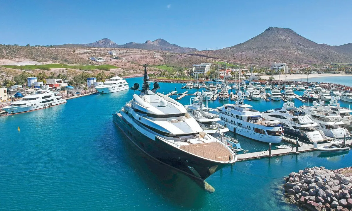 Marina CostaBaja in La Paz, Mexico — photo 4