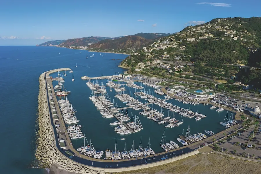 Capo D'orlando Marina in Capo d'Orlando, Italy — photo 2
