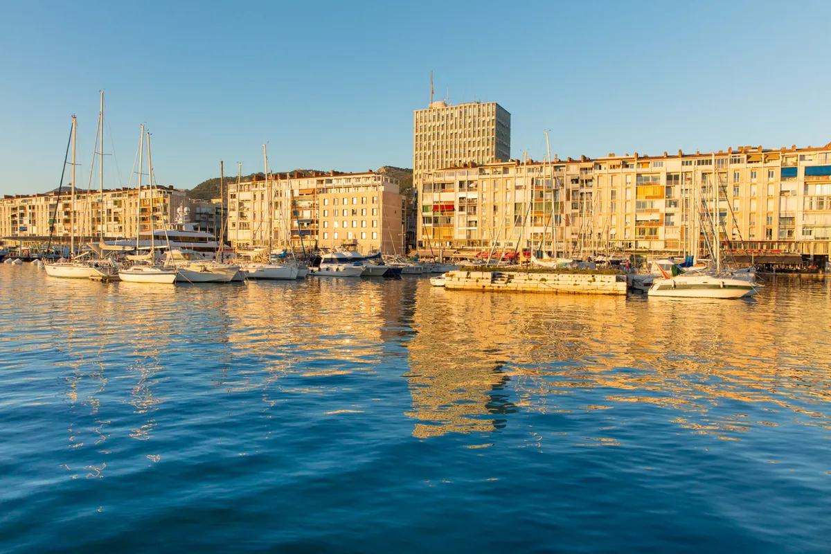 Toulon, Darse Vieille, marina in Toulon, France — photo 3
