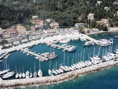 Corfu, Benitses Port Yacht Marina in Benitses, Greece — photo 2