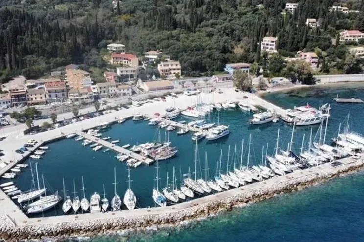 Corfu, Benitses Port Yacht Marina in Benitses, Greece — photo 2