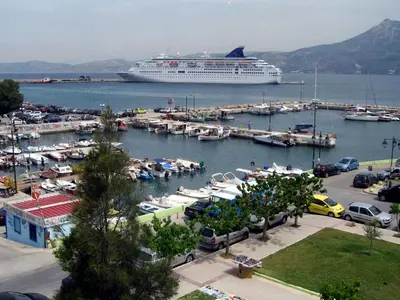 Korinthos Marina in Corinth, Greece — photo 2