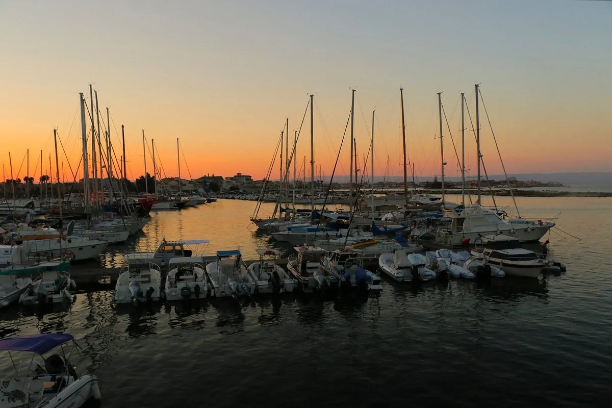 Marina di Marzamemi in Pachino, Italy — photo 6