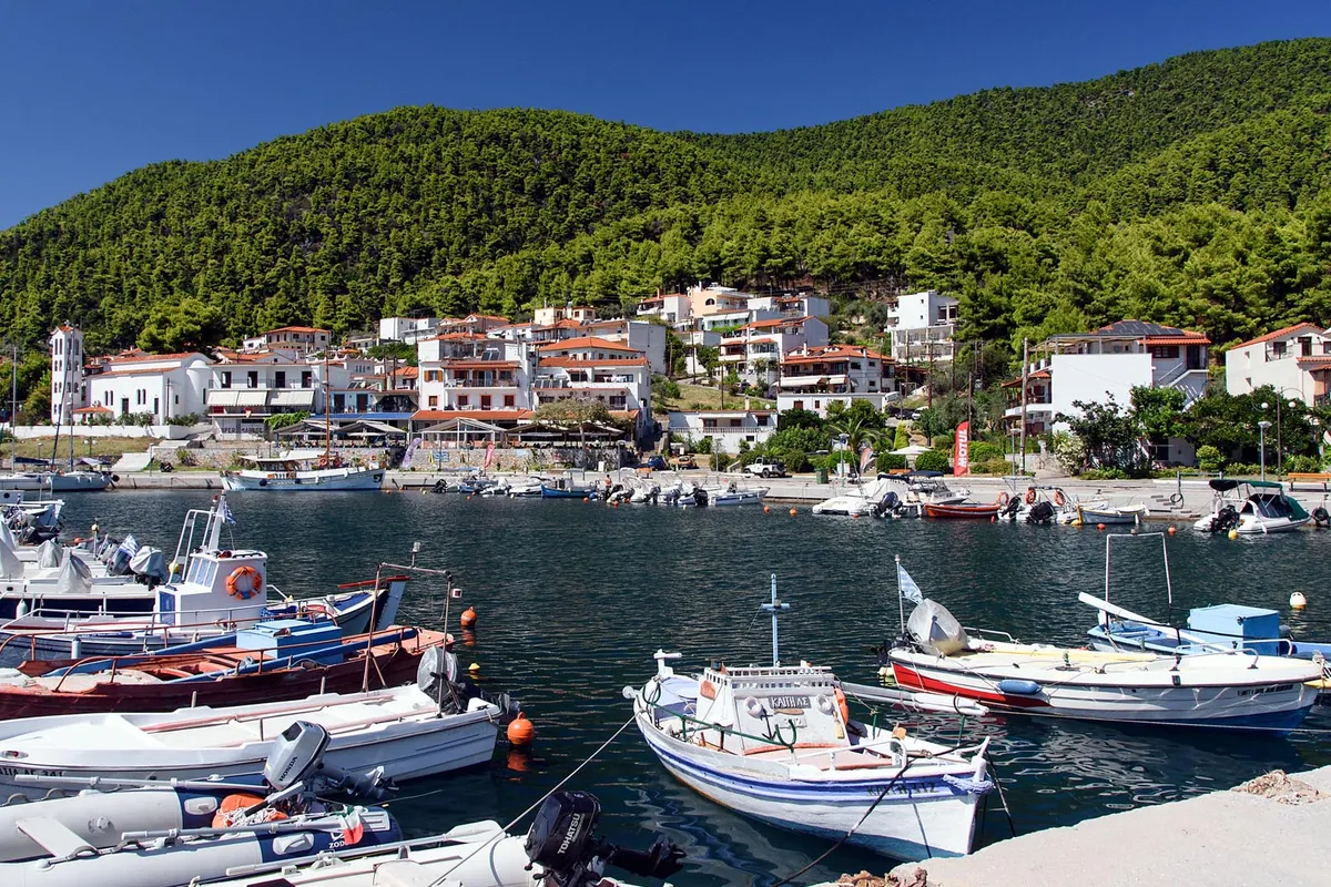 Skopelos, Neo Klima Harbor, marina in Neo Klima, Greece — photo 3