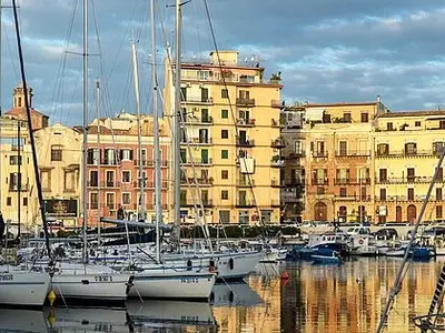 Palermo, Marina di La Cala in Palermo, Italy — photo 2