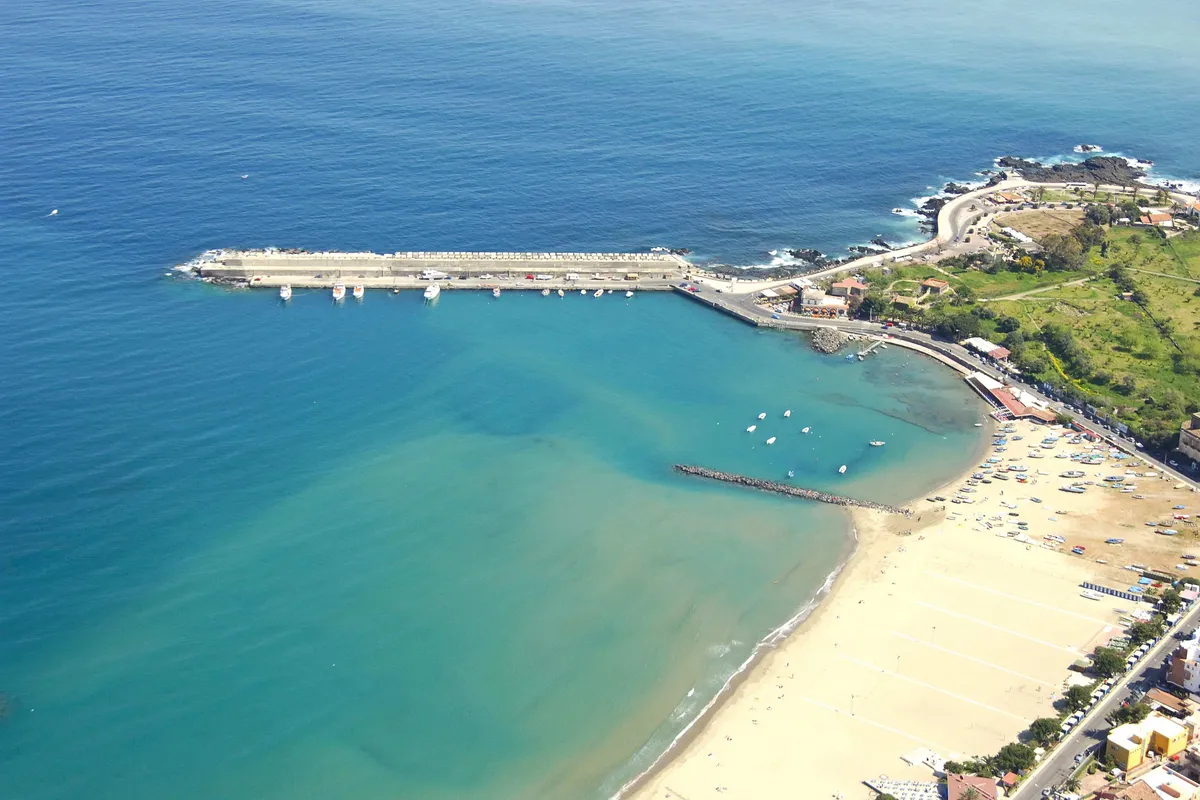 Porto di Giardini Naxos, marina in Giardini Naxos, Italy — photo 5