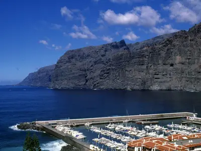 Puerto Los Gigantes, marina in Santiago del Teide, Spain — photo 2