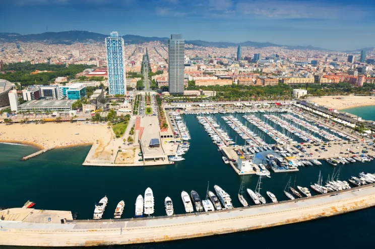 Port Olímpic de Barcelona, marina in Barcelona, Spain — photo 4