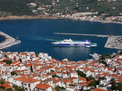 Port of Skopelos, marina in Skopelos, Greece — photo 2