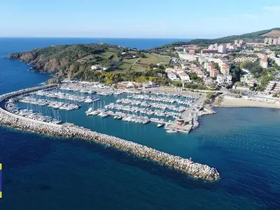 Marina di Salivoli in Piombino, Italy — photo 2