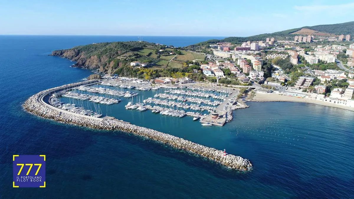Marina di Salivoli in Piombino, Italy — photo 2