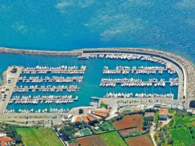 Marina di Salivoli in Piombino, Italy — photo 5