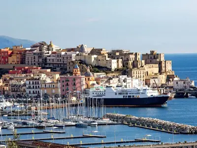 Pozzuoli Marina in Pozzuoli, Italy — photo 3