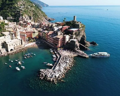 Portovenere Marina in Le Grazie, Italy — photo 8