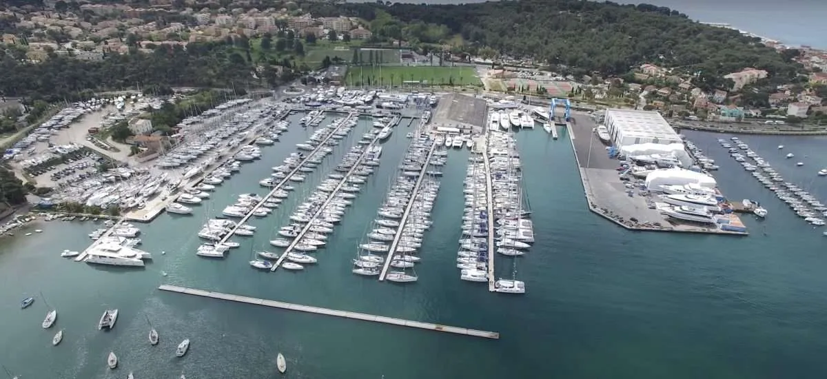 Port Pin Rolland, marina in Saint-Mandrier-sur-Mer, France — photo 3