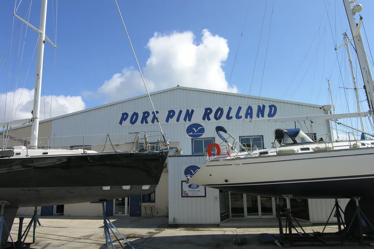 Port Pin Rolland, marina in Saint-Mandrier-sur-Mer, France — photo 4