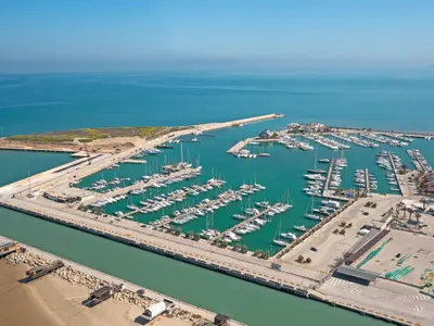 Marina di Pescara in Pescara, Italy — photo 3