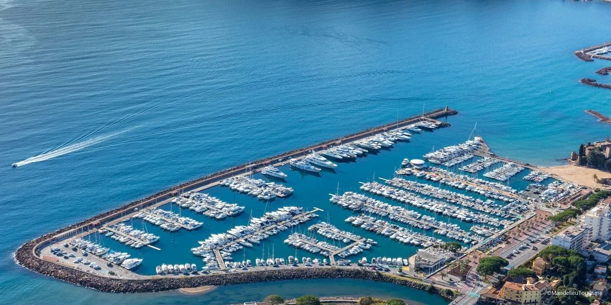 Mandelieu la Napoule Marina in Mandelieu-la-Napoule, France — photo 3