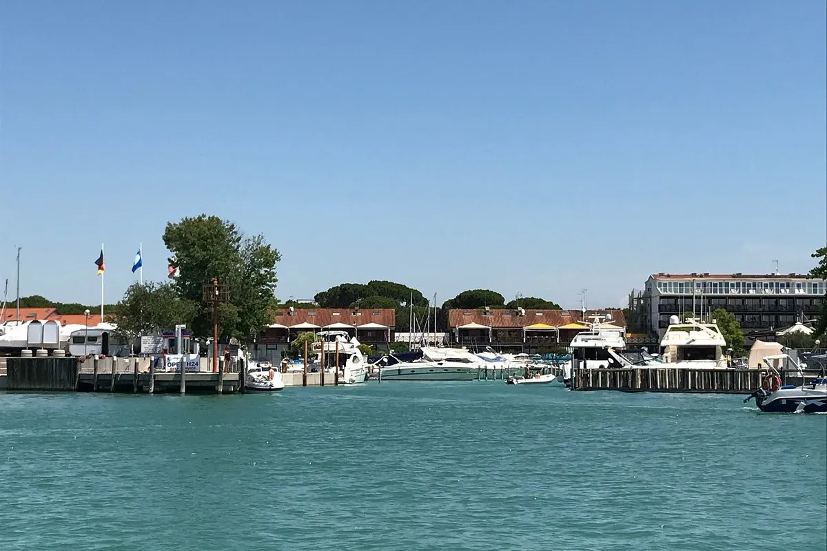 Lignano Marina in Lignano Sabbiadoro / Lignan, Italy — photo 2