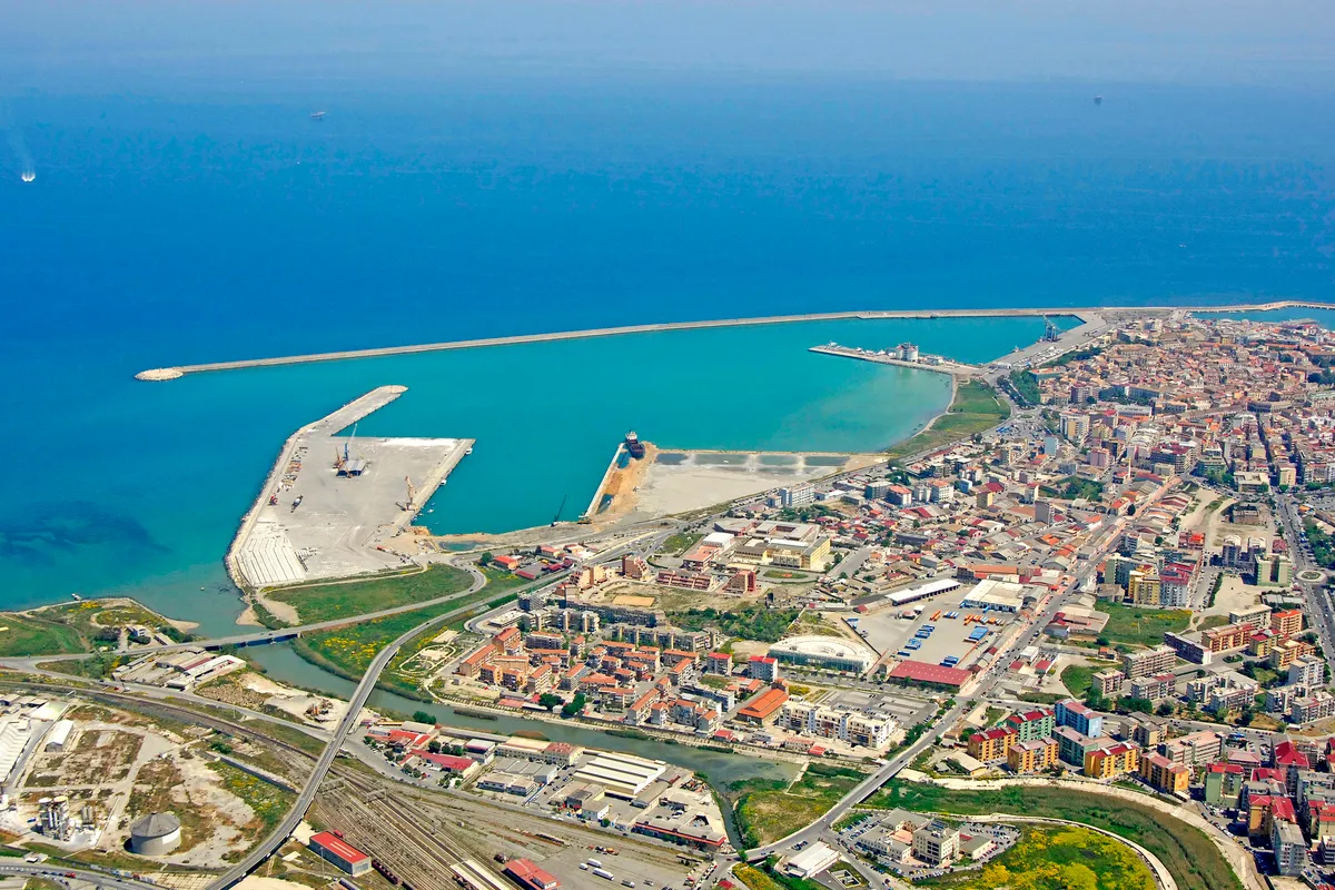 Crotone Marina in Crotone, Italy — photo 2