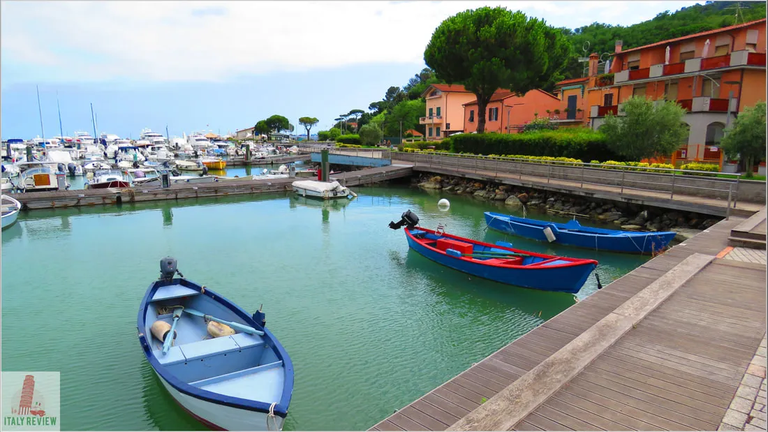 Bocca di Magra Marina in Bocca di Magra, Italy — photo 2