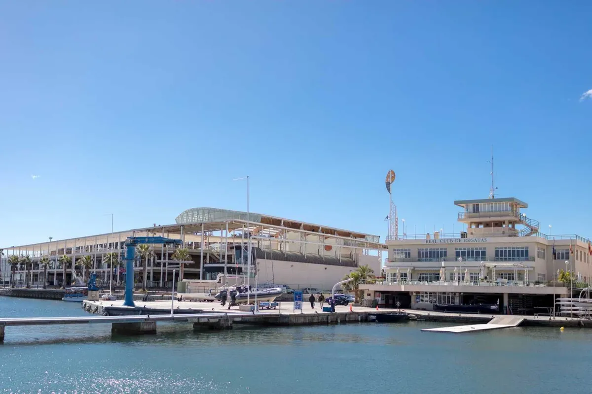Real Club Regatas de Alicante, marina in Alicante, Spain — photo 3