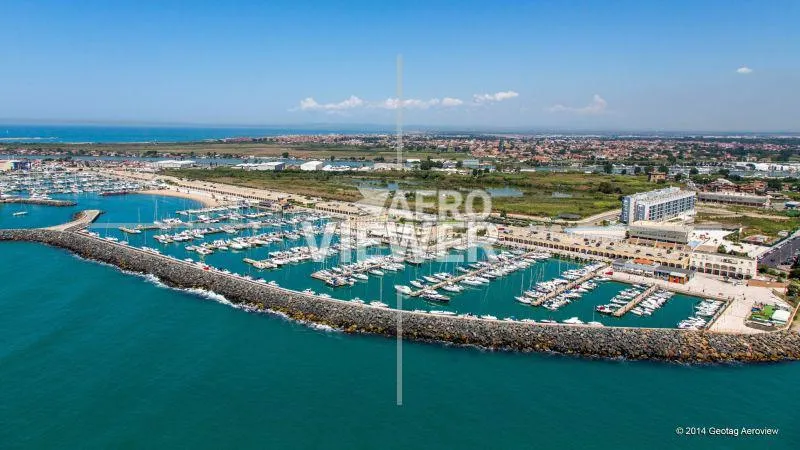 Porto di Roma, marina in Rome, Italy — photo 4