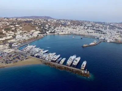 Port of Mykonos, marina in Mykonos, Greece — photo 5
