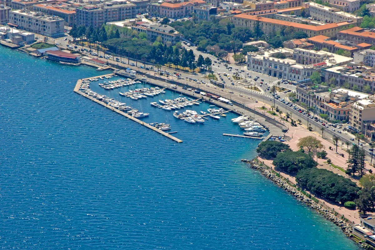 Marina del Nettuno, Messina in Messina, Italy — photo 2