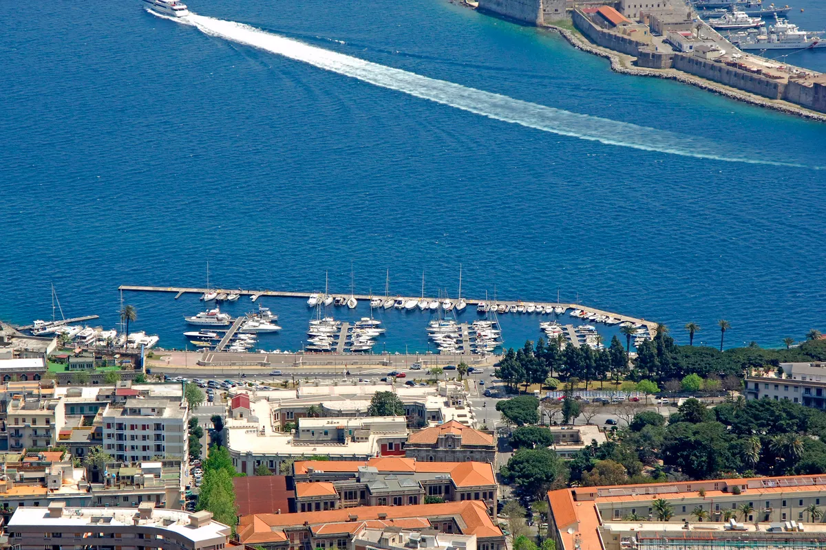 Marina del Nettuno, Messina in Messina, Italy — photo 7