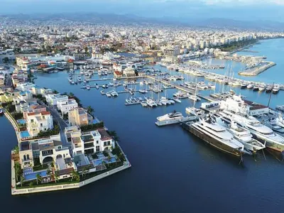Limassol Marina in Limassol, Cyprus — photo 2