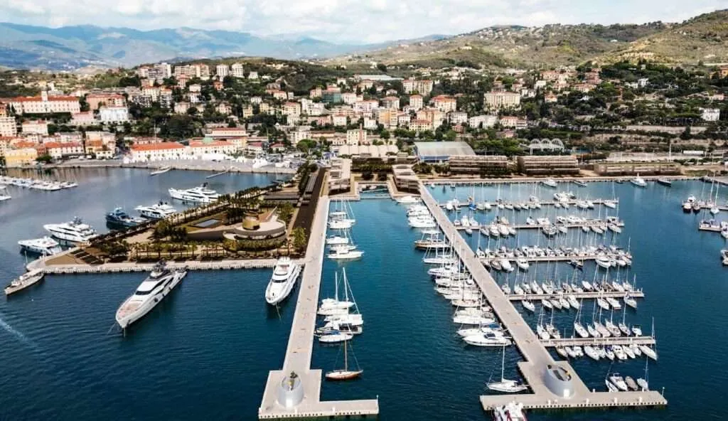 Porto di Imperia, marina in Imperia, Italy — photo 3