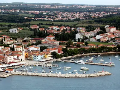 Beach Valbandon, marina in Valbandon, Croatia — photo 3
