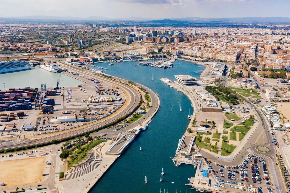 La Marina de Valencia in Valencia, Spain — photo 2