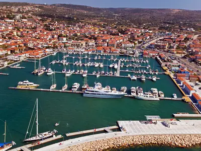 Cesme Marina in Çeşme, Turkey — photo 5