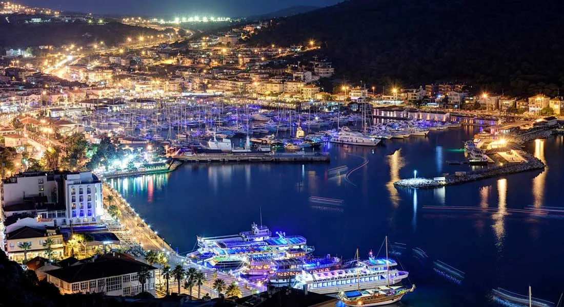 Cesme Marina in Çeşme, Turkey — photo 3