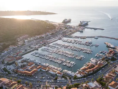 Cesme Marina in Çeşme, Turkey — photo 4